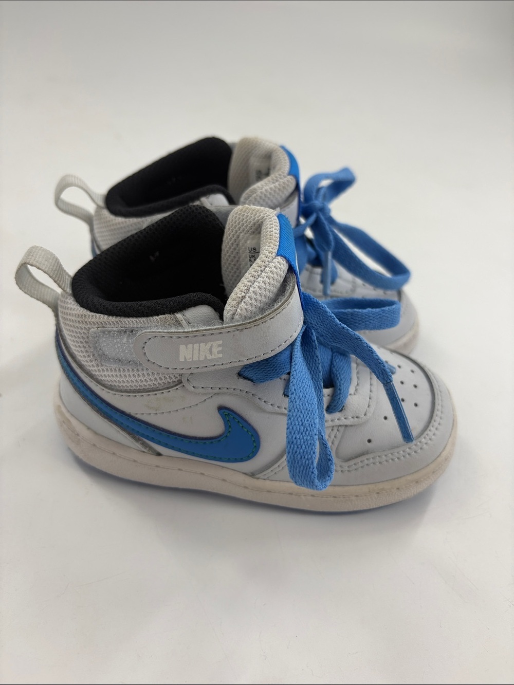 Nike Court Borough Mid 2 toddler sneakers in grey/white/blue. 7C